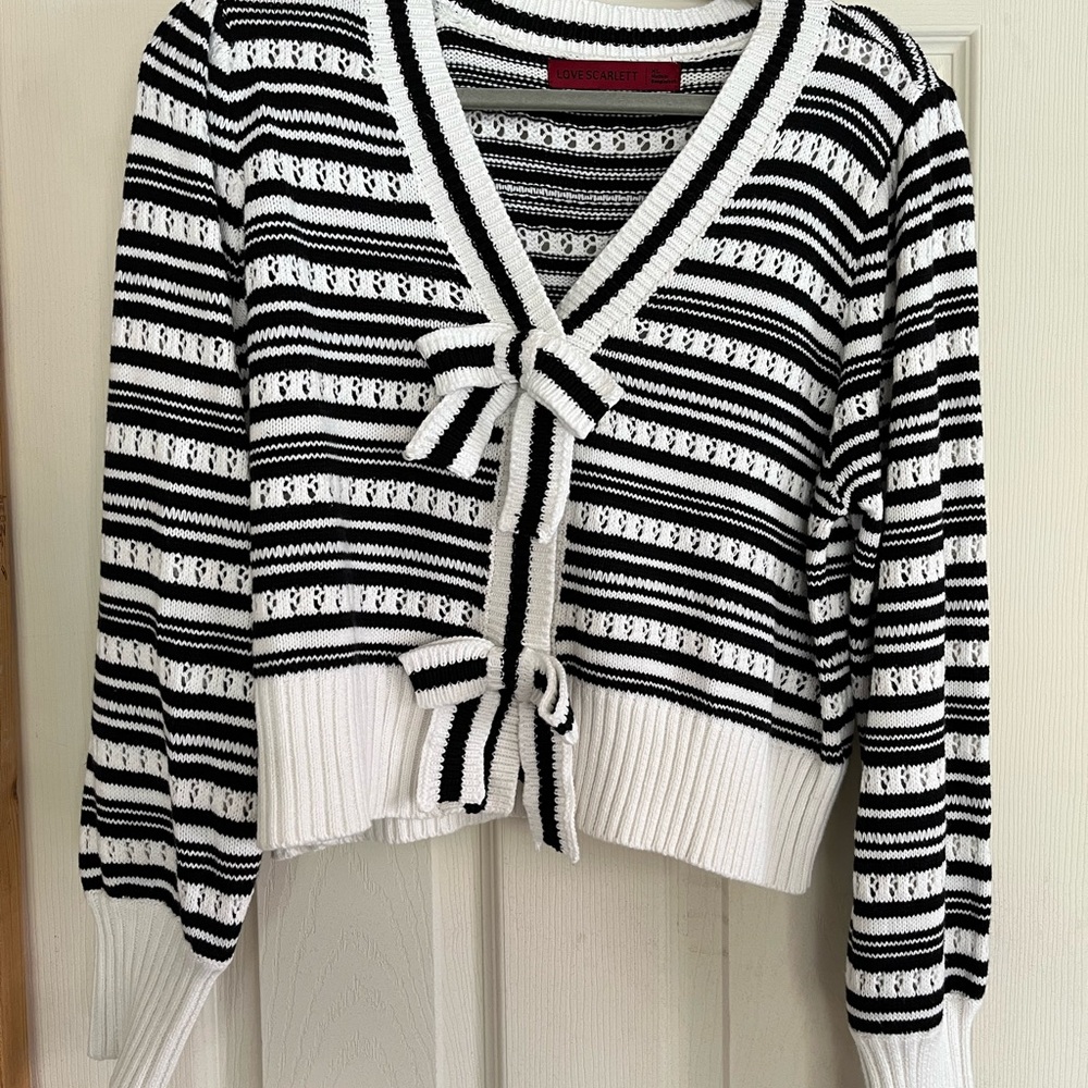 Chic Striped Black and White Cardigan